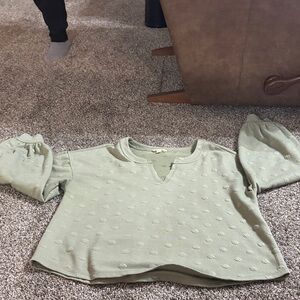 Blu Pepper womans Olive Textured Sweater